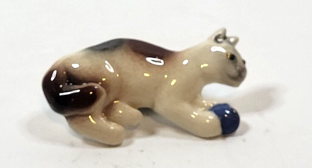 Vintage White w Brown Ceramic Cat Brooch Pin Pinback with Ball 1 3/4 inches Long