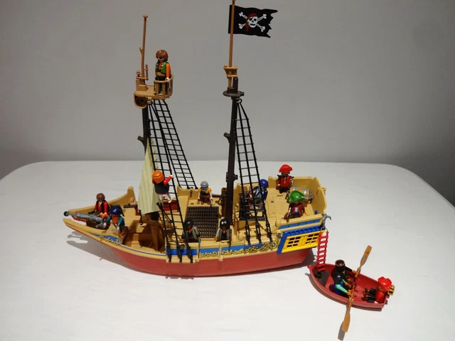 PLAYMOBIL : BATEAU Pirates 4290 + barque 3792 EUR 25,00 - PicClick FR