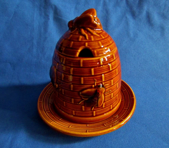 Vintage, petit, céramique, ruche, pot de miel, pot de conserve Vintage, petit, céramique, ruche, pot de miel, pot de conserve
