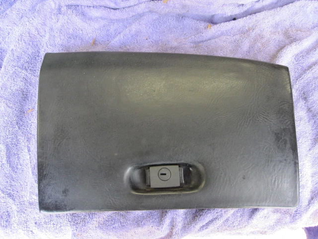 CORVETTE TPI C4 Gant Boite Porte Tableau Complet 90 91 92 93 EUR 52,28 ...