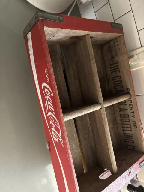 Vintage Wooden Coca-Cola Coke Soda Pop Carring Crate Box RED