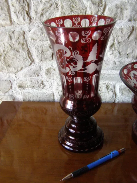 Vase Et Coupe Sur Pied Cristal De Boheme 2