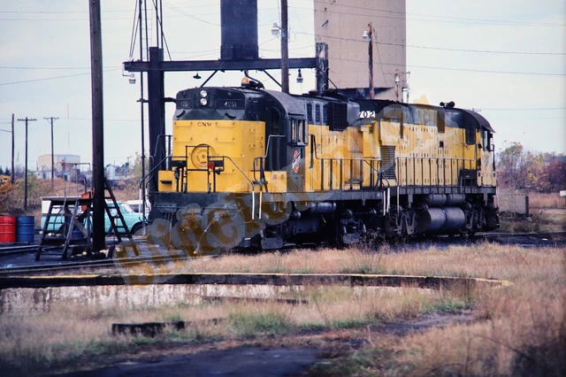 Vtg 1981 Train Slide 6702 4251 CNW Chicago North Western Engines X5Q036