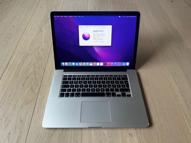 MacBook Pro 15" (Retina, Mitte 2015) Model A1398 / I7  / 16 GB