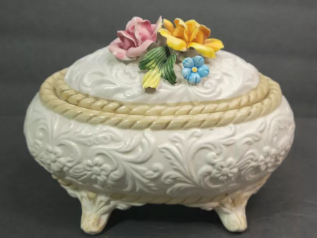 VtgLarge Bisque Capodimonte Centerpiece Trinket Box candy  Italy ceramic jewel