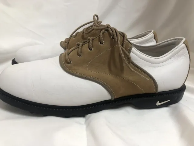 Zapatos de golf Nike Air Liner para mujer talla 9 diseñados para mujeres atletas