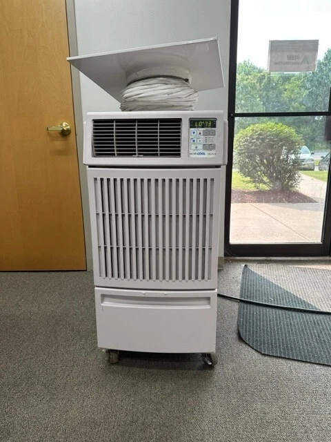 Movincool Office Pro 12 Portable Air Conditioner Used Works Great 11400BTU