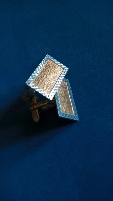 Paire De Boutons De Manchette Vintage Tête De Guerrier Romain Ou Grec - Argenté, Comme Neuf