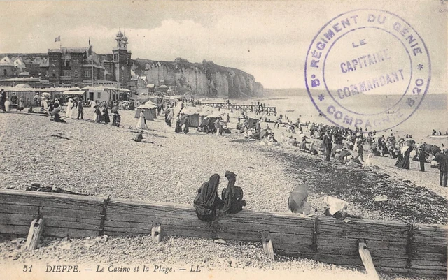 Cpa 76 Dieppe Le Casino Et La Plage