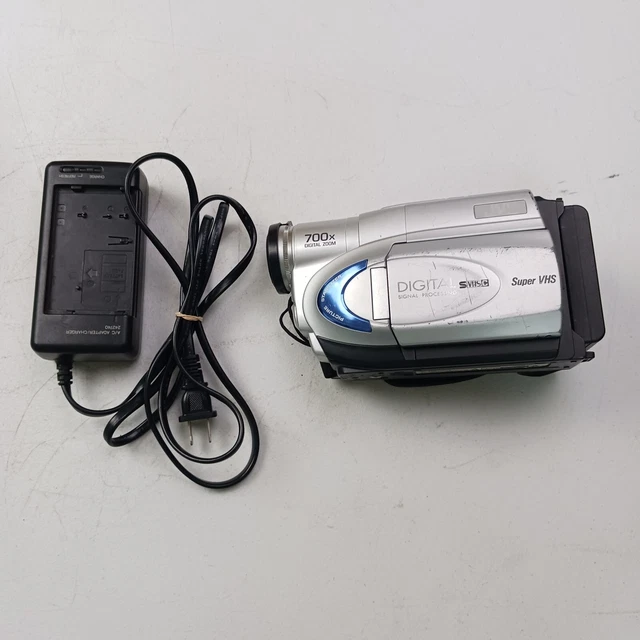 JVC GRSXM260U SUPER VHSC Compact Camcorder Video Camera w/ Battery