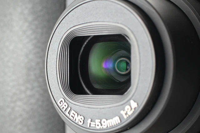[Near MINT in BOX] Ricoh GR Digital 8.1MP Digital Camera + GT-1 GH-1 from JAPAN 3