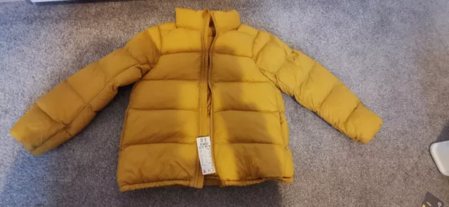 BNWT boys and girls Uniqlo Yellow puffer jacket Age 9-10 Years £34.99