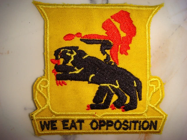 US ARMY 602nd TANK DESTROYER BATTALIONN WE EAT OPPOSITION PATCH