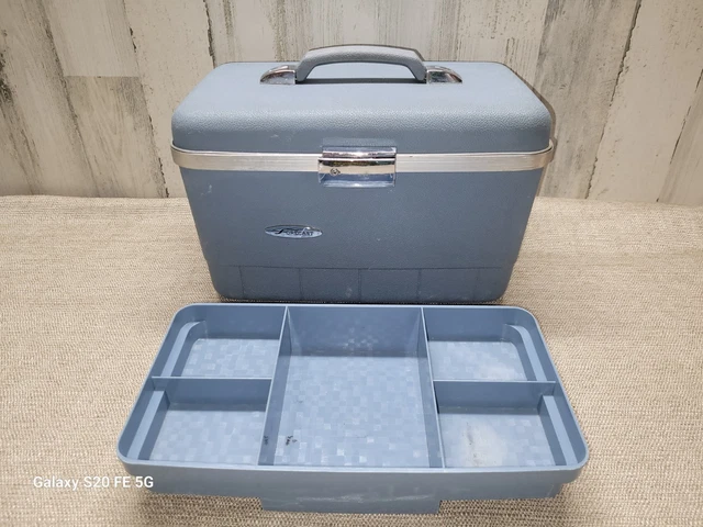 VINTAGE SEARS FORECAST Blue Train Case Travel Makeup Luggage