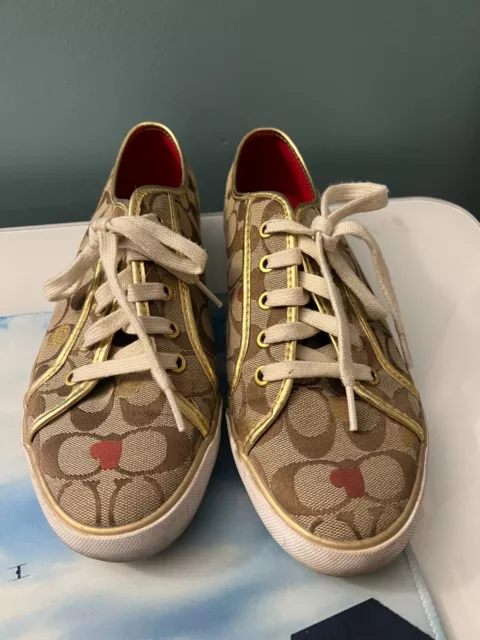 Coach Dee Women's  Brown Tan Gold Signature Hearts Canvas Logo Sneakers Size 10B