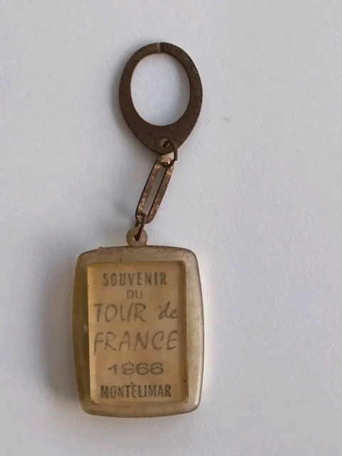 Porte cle - VIN UNA - ETRIER'PORT - OBJET 3 D - ANNEES 1960
