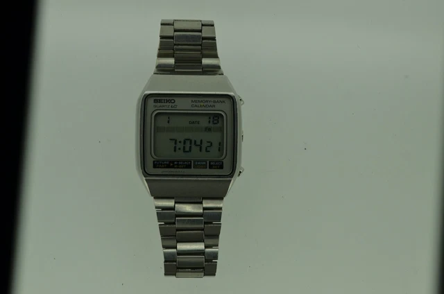 VINTAGE SEIKO M354 5010 James Bond VINTAGE SEIKO M354 5010 James Bond