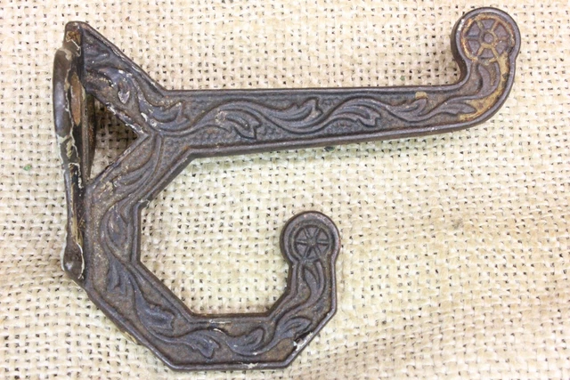 Old Flower Coat Hook Bath Robe House Farm Wardrobe Vines Leaves Rustic Cast Iron