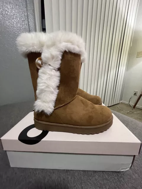 Women’s ABIGAIL Winter Boots Size 6 , " SO " Chestnut Brown Faux Fur Cozy