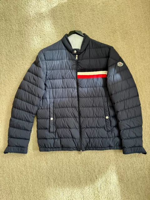 Moncler Men's Yeres Navy Blue Padded Jacket Goose Down Sz 4, XL, 42 Gently Used