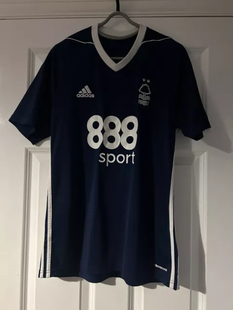 Nottingham Forest 2017 / 2018 Away Football Shirt Size Men’s Medium