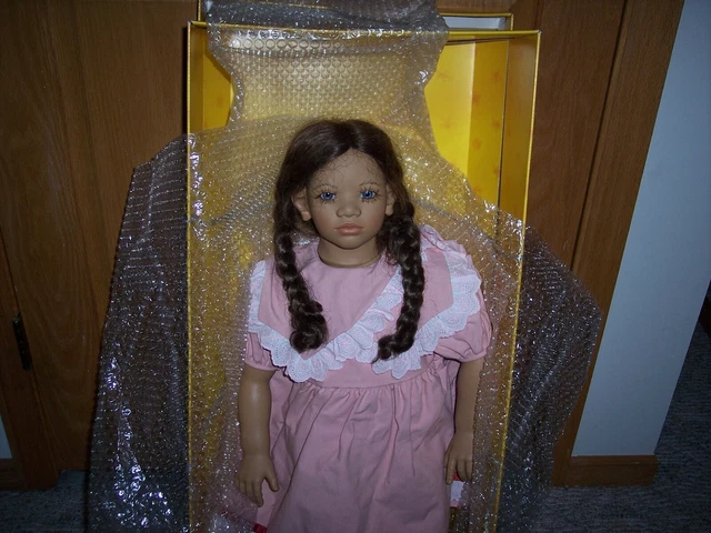29" Annette Himstedt “LONA” 1993/94  Barefoot Doll in Box Images of Childhood