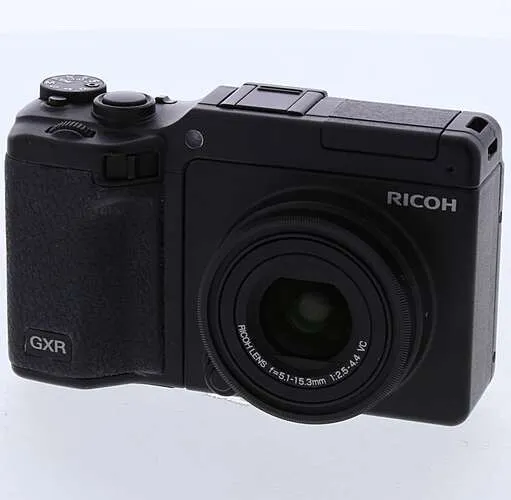 Ricoh Pentax GXR Kit W. S10 24-72mmF2.5-4.4VC Lens Tested