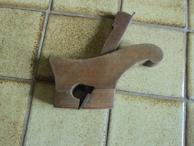 Outil Ancien Rabot Pharoah Brand Gardanne 13120 Bricolage