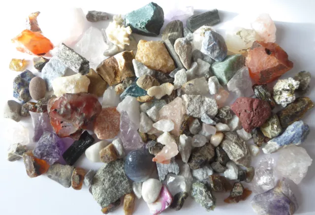 700g bunte Edelsteine Mineralien Schatzkiste Geburtstag - Mix - 1-4cm