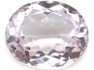 Kunzite ovale à facettes rose doux 7,95 ct (Brésil)