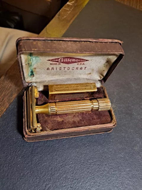 Vintage GILLETTE ARISTOCRAT Gold Tone Safety Razor w/Case and Blade Holder!