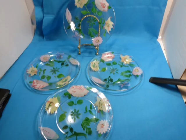 Hand painted Flower Dessert Salad Plates Set Of 4 7.5" Across Light Use