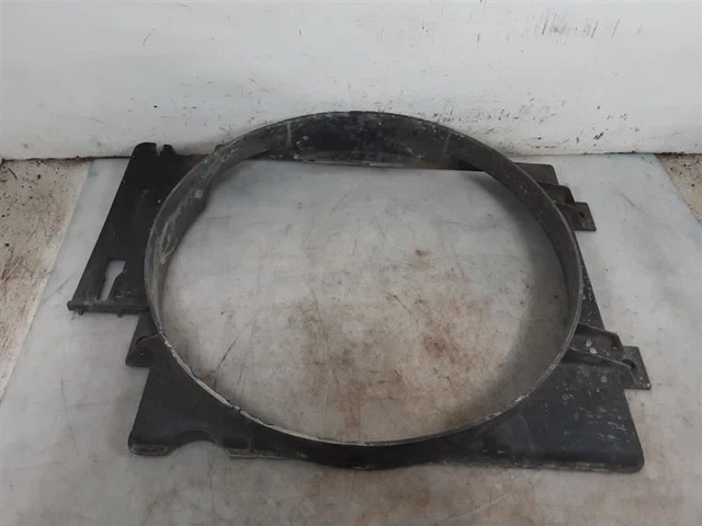 Jeep TJ Wrangler 4.0L 6 Cylinder Radiator Fan Shroud 52027925AC 1997-2006 93105