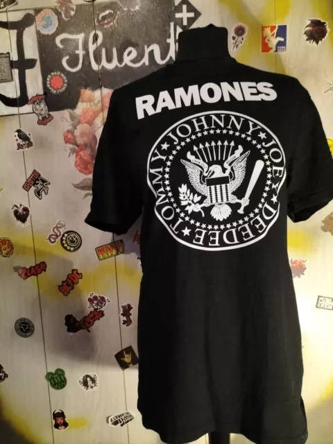 the ramones t shirt Large