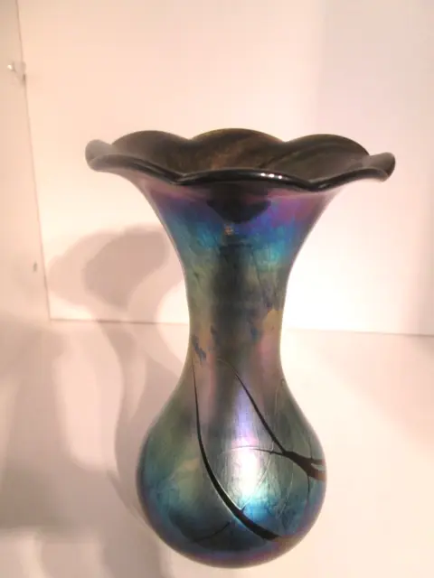 Bohemian Art Nouveau Style Iridescent Handblown Studio/Art Glass Vase Unsigned.