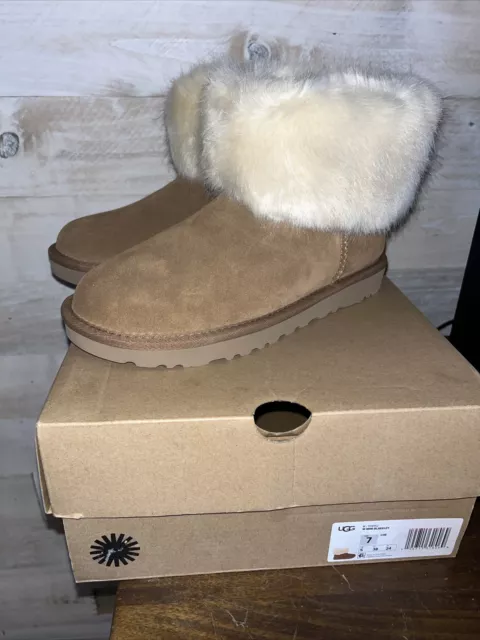 UGG Mini Blakely Daim Bottines Femmes - Marron - Taille US 7 - Neuf en Boîte