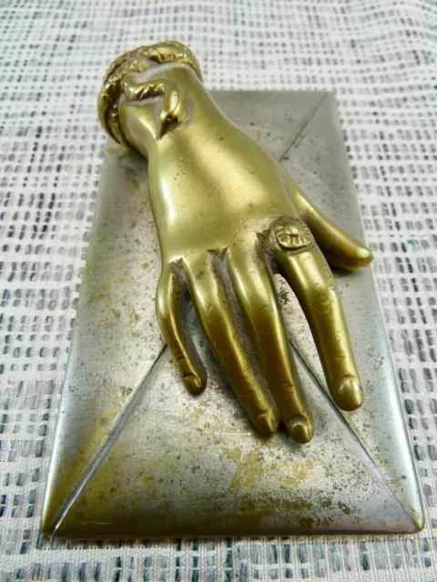 schöner alter Briefbeschwerer Hand 1938 14.Mai kleiner Junge Ungarn 3