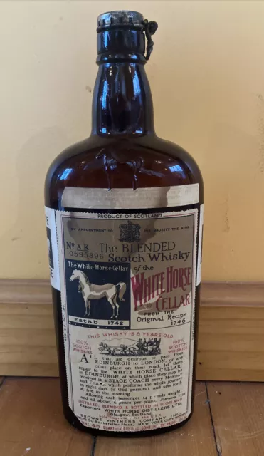 Vintage White Horse Scotch Whiskey Amber Glass Bottle 4/5 Size Glasgow