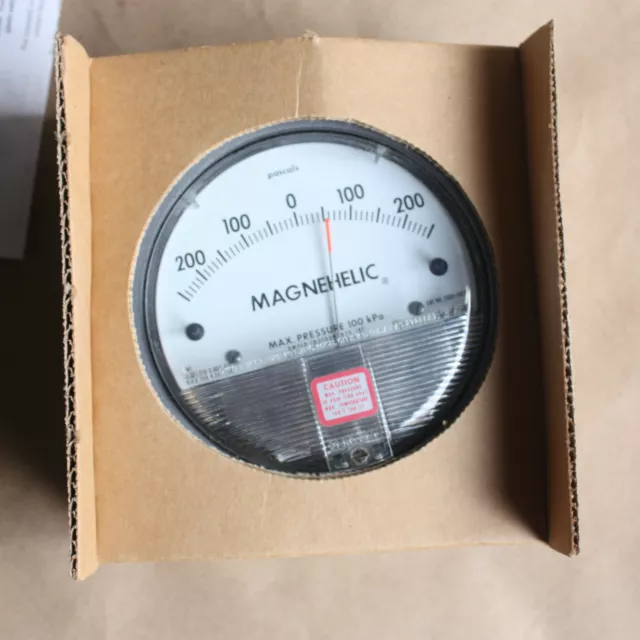 DWYER MAGNEHELIC GAGE DIFFERENTIAL PRESSURE GAUGE MAX 2300-500 pa NEW