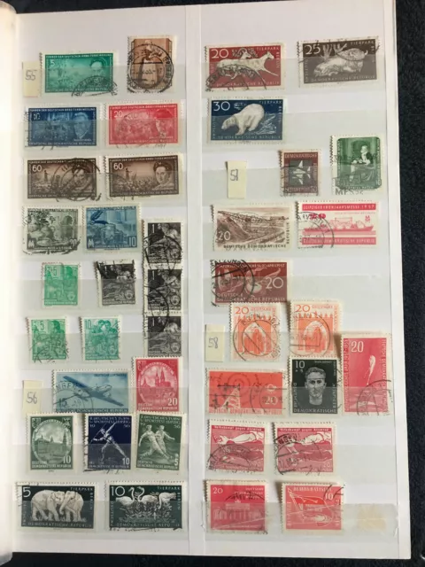 ca. 570 briefmarken ddr von 1955 bis 1989 Sammlung + kleines Album + Katalog DNK
