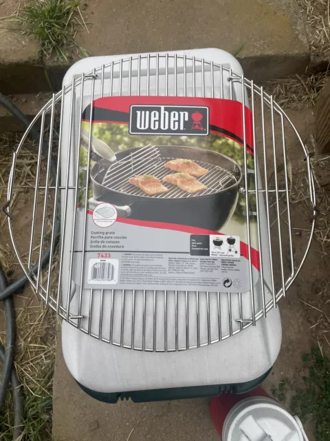 Weber 7433 17.5 in Hinged Cooking Grate For 18" BBQ Charcoal Grill