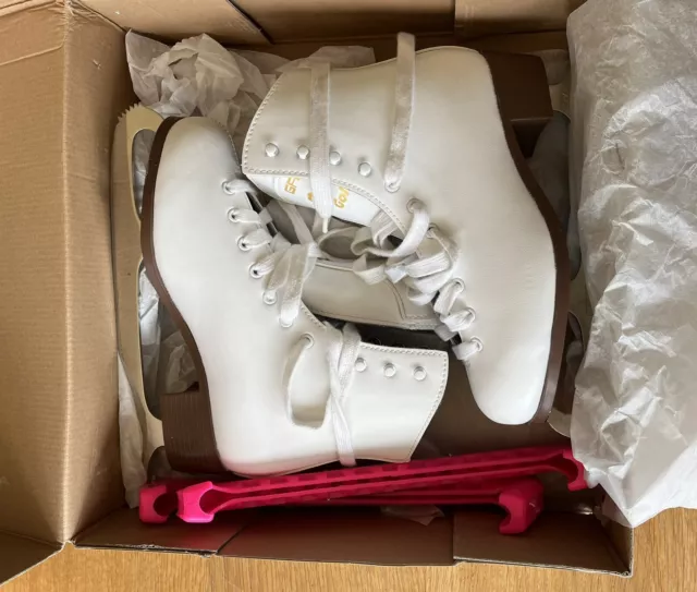 Graf Bolero figure skates.  EU size 38. Great used condition