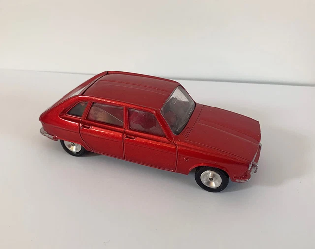 Lot De Voitures Miniatures Solido Démontables – Carrosserie, Châssis, Moteur Renault Et Opel