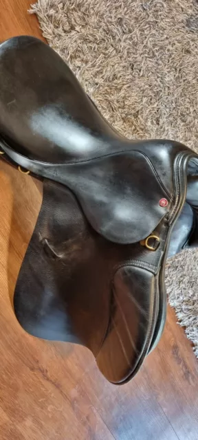 18 Inch Black Leather Lovatt And Rickets GP Saddle  medium width