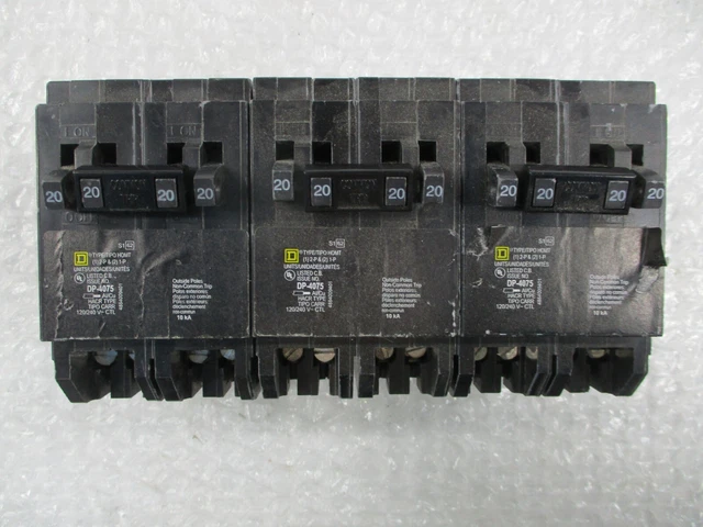 Lot Of 3 New Square D Homt2020220 Breakers