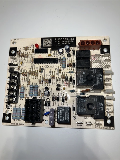 Honeywell Lennox Furnace Control Board 103085-03
