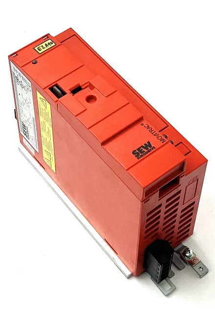 SEW-EURODRIVE MOVITRAC B MC07B0008-2B1-4-00 0,75kW Frequenzumrichter ...
