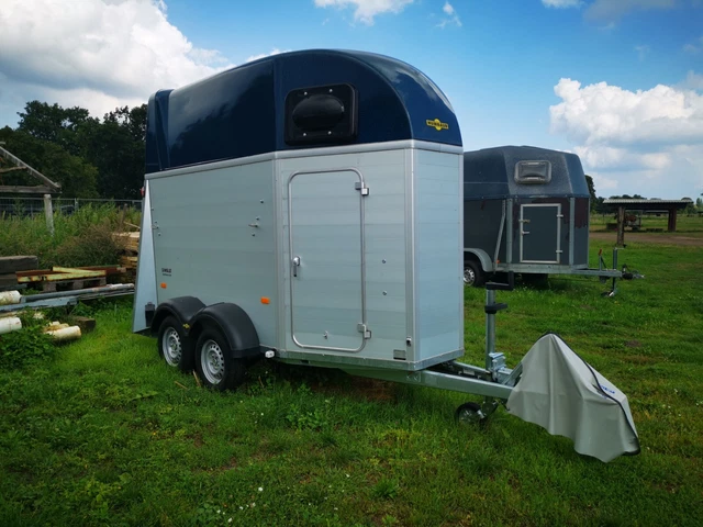 Humbaur Pferdeanhänger 1,5 Alu Neu