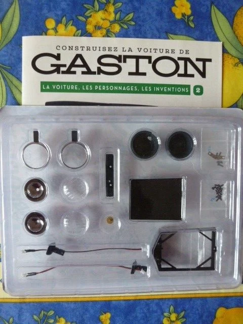 Route de nuit - Gaston Lagaffe et les voitures Route de nuit - Gaston Lagaffe et les voitures