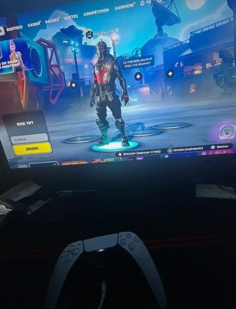 Compte Fortnite Premium Ancien Pro - +200 Skins & Danses Exclusives - PS5/PS4/Xbox/PC/Switch